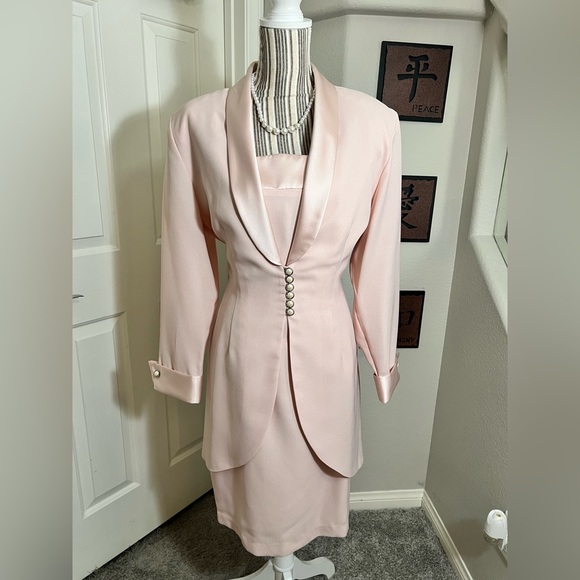 J.R. NITES BY CALIENDO NWOT Vintage 1990’s blush 2piece lined pearl button suit - Picture 3 of 11